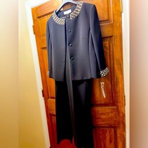 Tahari Pantsuit. New with tags attached!
